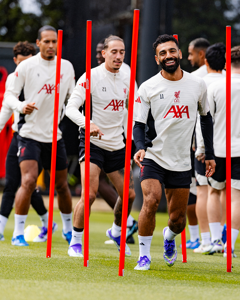 开云中国-转会期社区盾传出新动向；拜仁慕尼黑刷新队史纪录；管理层表态——压力陡增；球队文化再被提及的简单介绍-开云中国